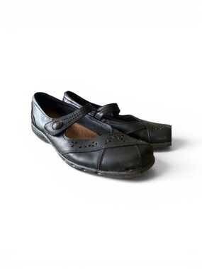 ROCKPORT COBB HILL ladies Mary Jane style slip on shoe very good cond size 9 1/2